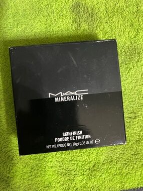 MAC Mineralize Skinfinish Powder -Compact